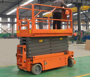 China Upright Powered Hydraulic Man Lift Equipment With Emergency Stop Button factory