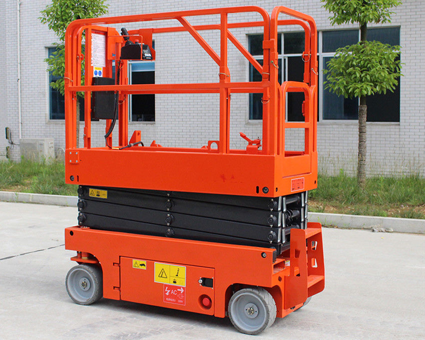 Self Propelled Mobile Scissor Lift 8m Lifting Height For Aerial Working